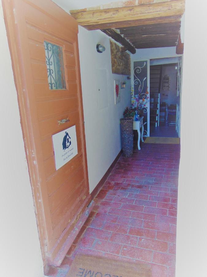 B&B Un Posto Nel Mondo Сиена Экстерьер фото