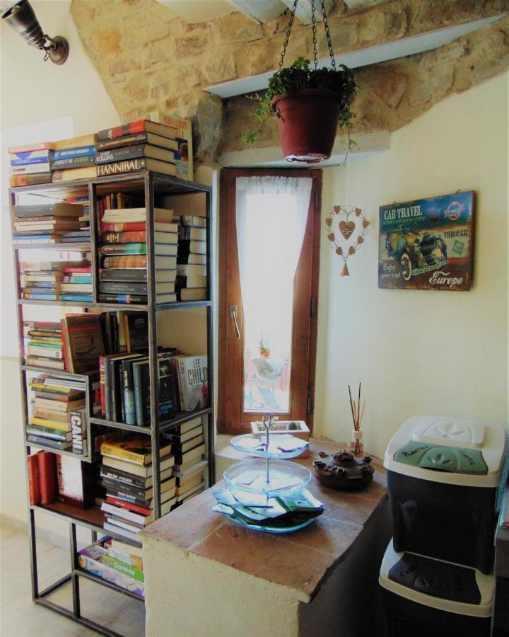 B&B Un Posto Nel Mondo Сиена Экстерьер фото